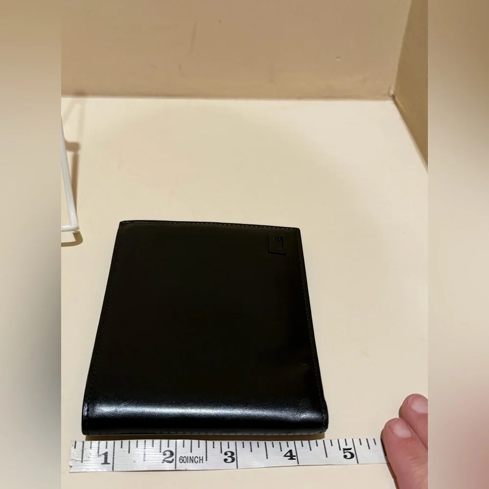 Gucci Black Leather Tom Ford Era Bifold Large Wallet